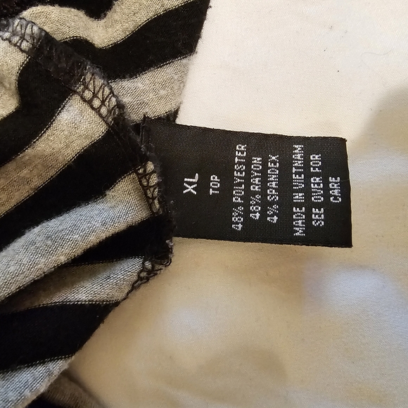 New Directions Black and White Striped Long Sleeve Top - Picture 4 of 5